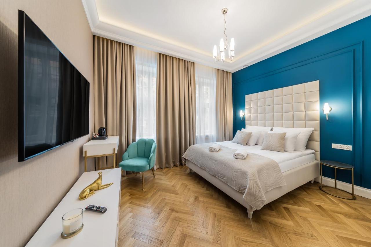 אלק H Aparthotel מראה חיצוני תמונה